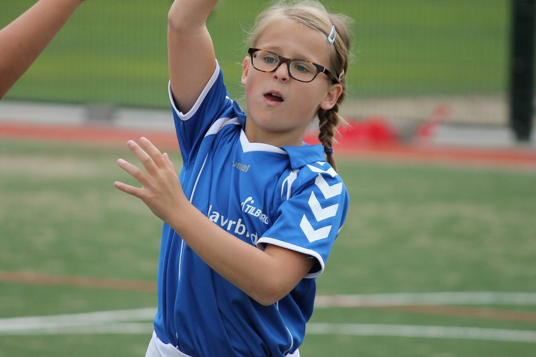 Oefenwedstrijd E2 Almkerk 089.JPG